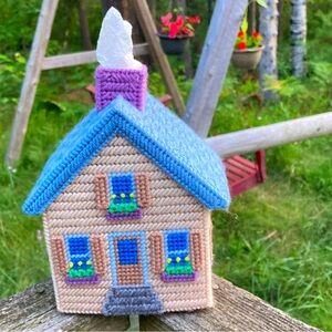 HAND CRAFTED Tissue Box Cover Yarn Cross Stitch Cute Cottage Colorful